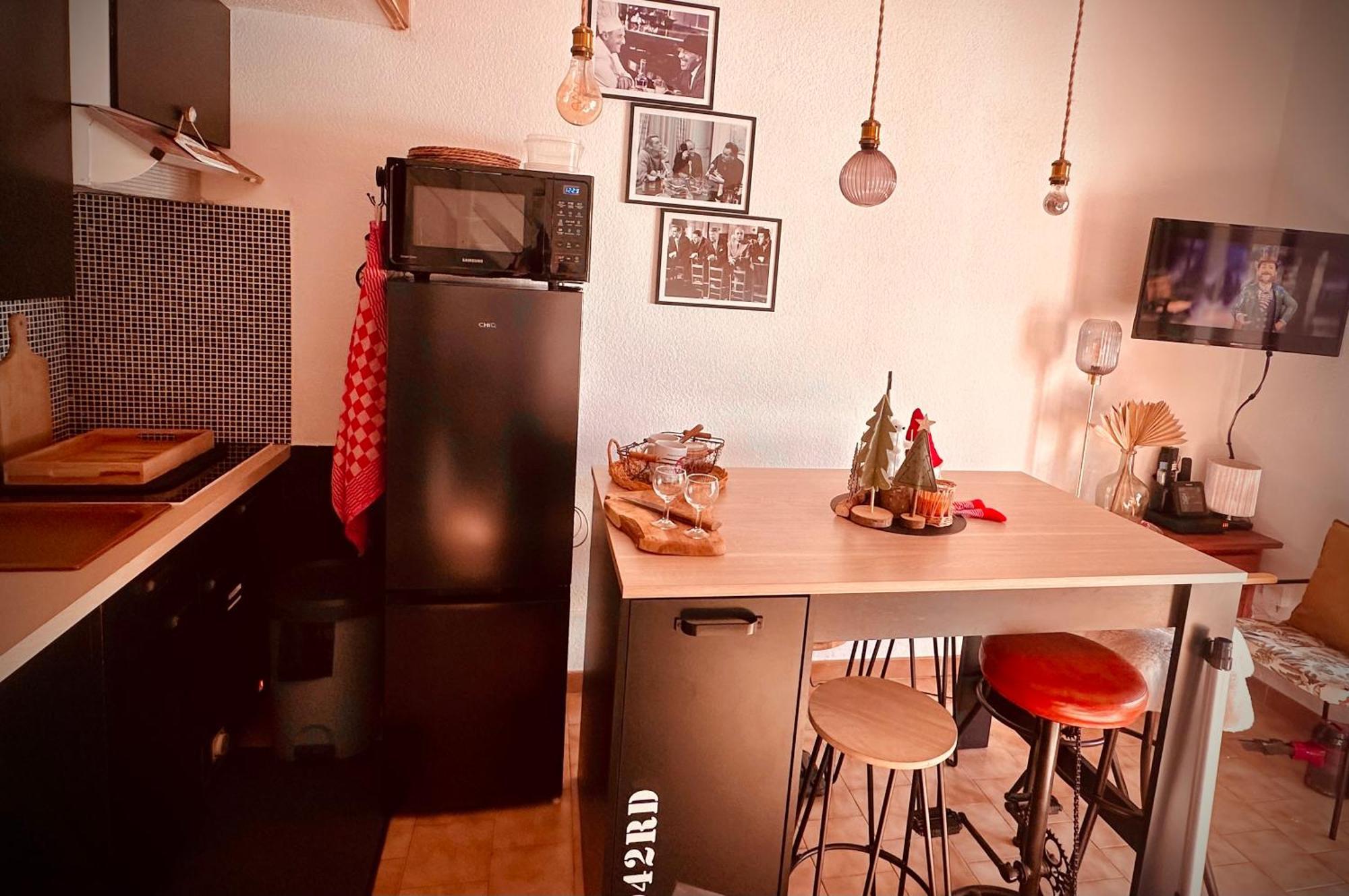 Residence Le Sunset Marseillan-Plage, Entre Mer Et Lagune De Thau, Etape Velo, Famille, Couple, Vrp, Toutou Admis, Jardin, Parking Prive Gratuit, Velos, Clim, Wifi Fibre Gratuite, Commodites, Plage Et Piste Cyclable A Proximite, 6 Couchages Nous Cont Екстер'єр фото